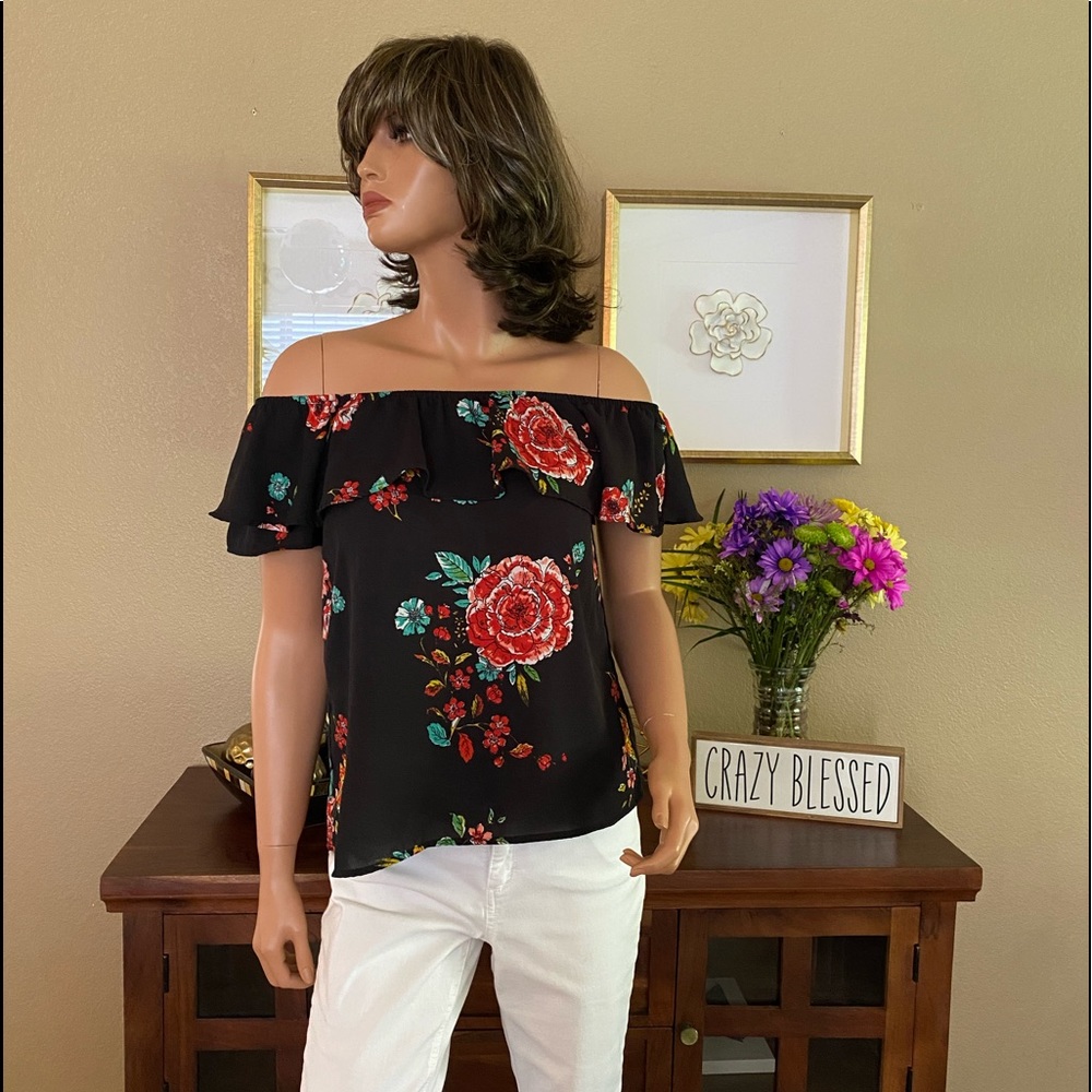 Xhilaration Off the Shoulder Floral Top